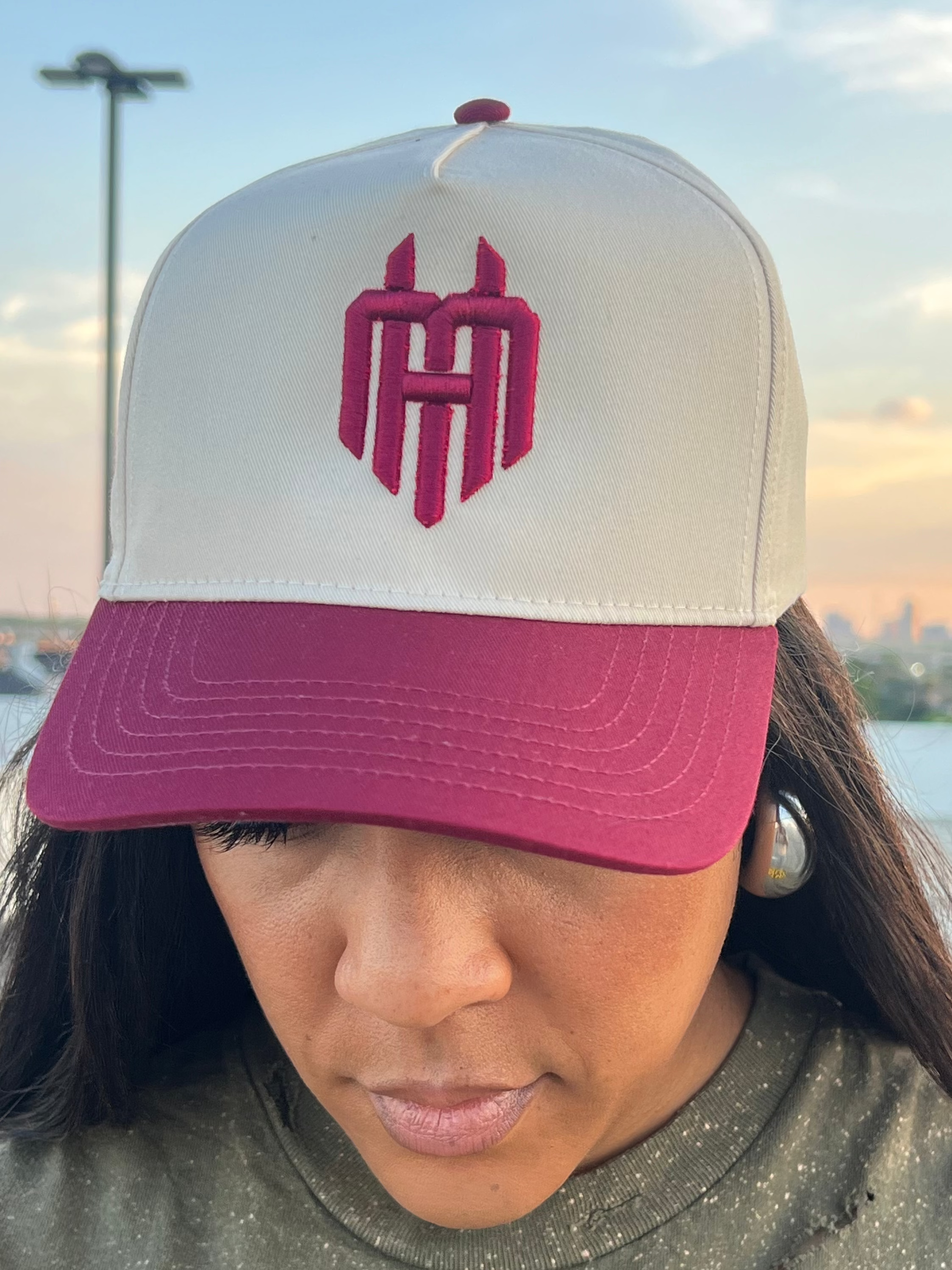 Muscle Hustle Signature Trucker (burgandy)